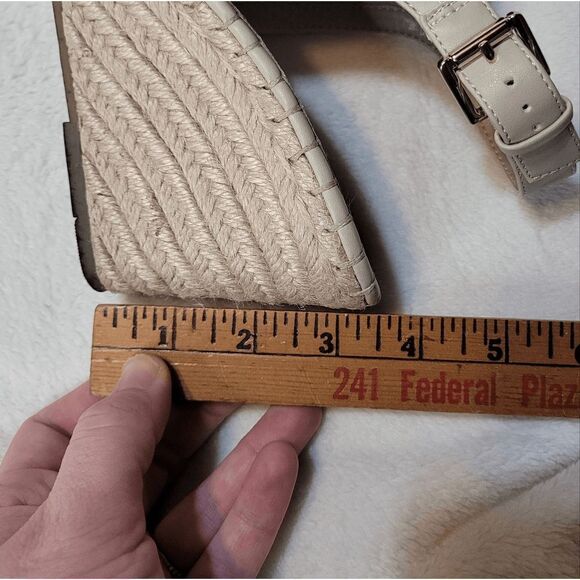 Marc Fisher suede Senton studded Espadrille Wedges Size 8 - Picture 5 of 7